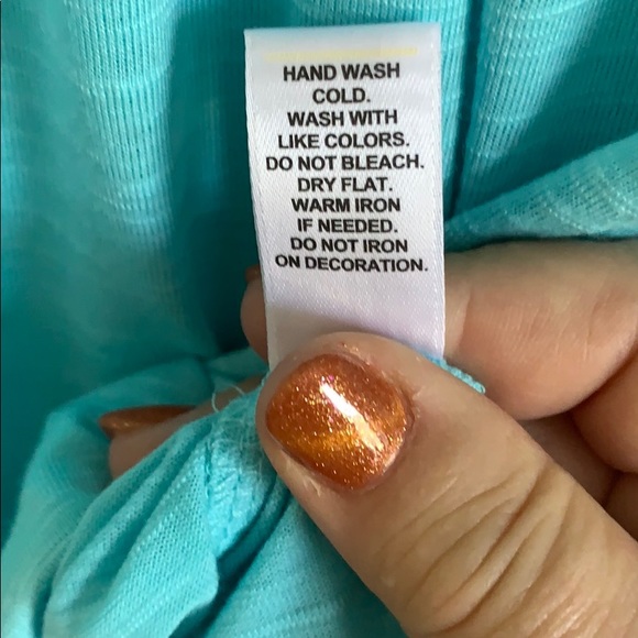 NWT - Cato Top with Cloth Flowers Around Neck - Picture 7 of 8